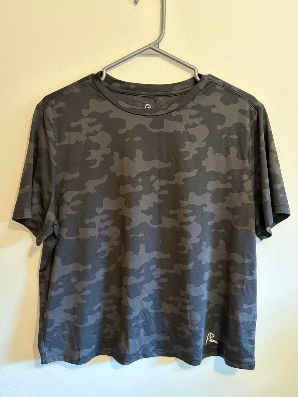RHOBACK- women’s size large, camo Performance Tech Tee